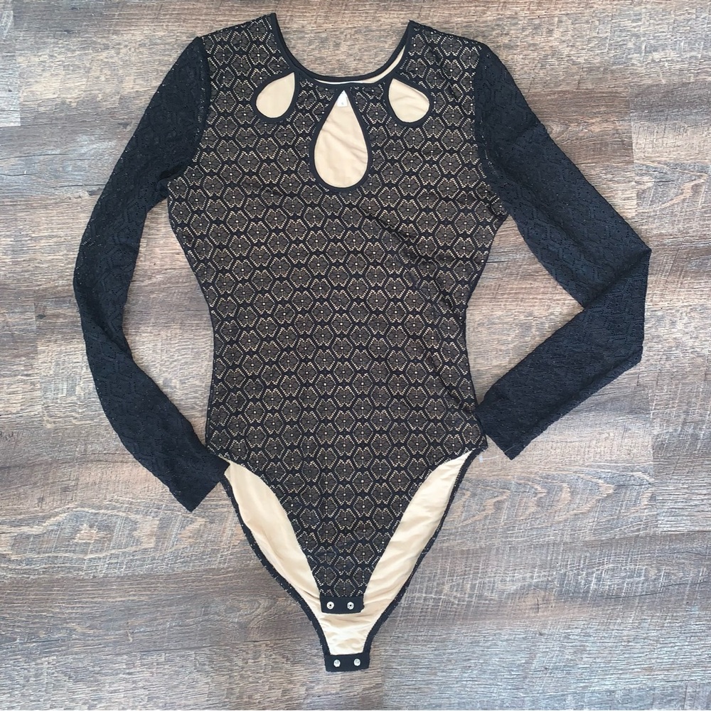 WYLDR Starlett Lace Black Bodysuit Cut Out Network Size Small